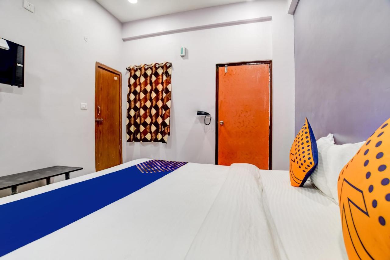Spot On 76764 Hotel Lux Indore Eksteriør bilde